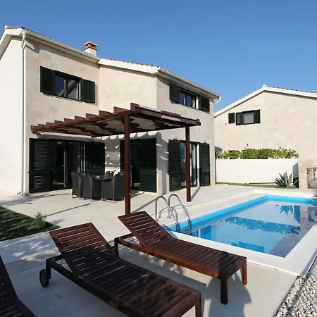 Holiday home Mediterrane Villa- Pool- Panoramablick Aufs By Interhome *