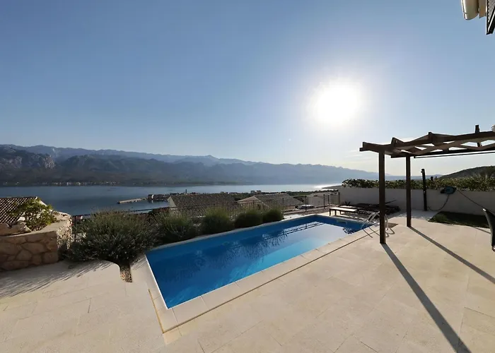 Feriehus Mediterrane Villa- Pool- Panoramablick Aufs By Interhome *