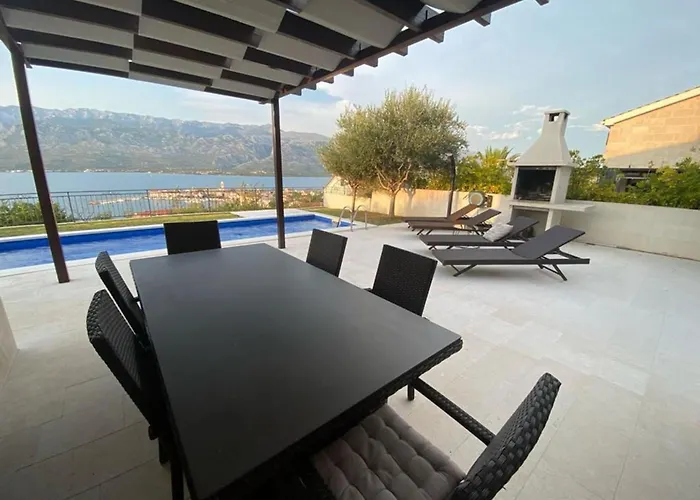 Feriehus Mediterrane Villa- Pool- Panoramablick Aufs By Interhome *