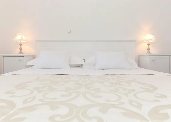 Vikendica Mediterrane Villa- Pool- Panoramablick Aufs By Interhome *