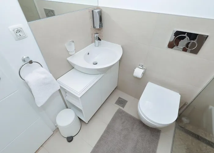 Mediterrane Villa- Pool- Panoramablick Aufs By Interhome * Vinjerac